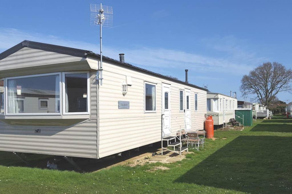 Sea Breeze Holiday Van, Close To Beach - Pets Go Free Heacham Extérieur photo